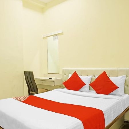 Hotel O 24K Inn Mundhwa Екстер'єр фото
