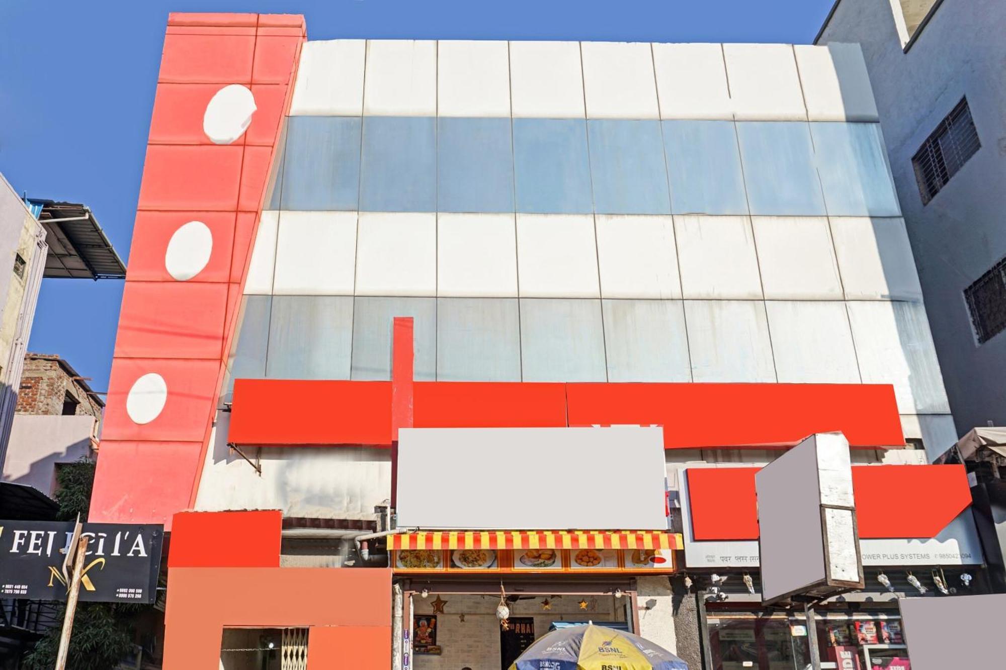 Hotel O 24K Inn Mundhwa Екстер'єр фото